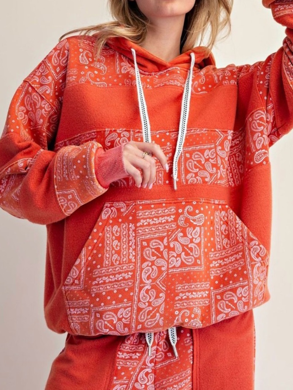 NWT Easel Bandana Print Washed Paisley Hoodie Pullover Sweatshirt Red - Picture 8 of 10